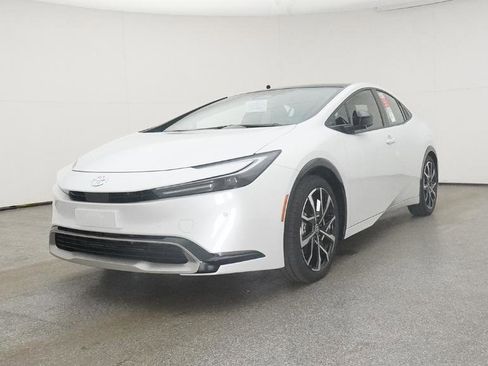 New 2026 Toyota Prius Plug-In Hybrid image 4