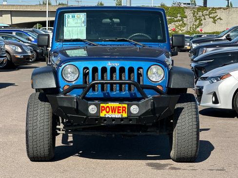 Used 2010 Jeep Wrangler Unlimited Sport w/ Trailer Tow Group AWD/4WD image 9