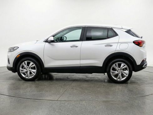 Used 2025 Buick Encore GX Preferred AWD/4WD image 5