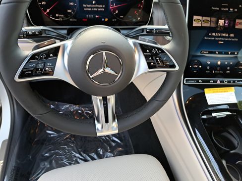 New 2026 Mercedes-Benz GLC 300 4MATIC image 17