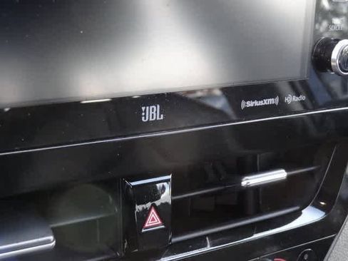 Used 2024 Toyota Camry XLE image 19