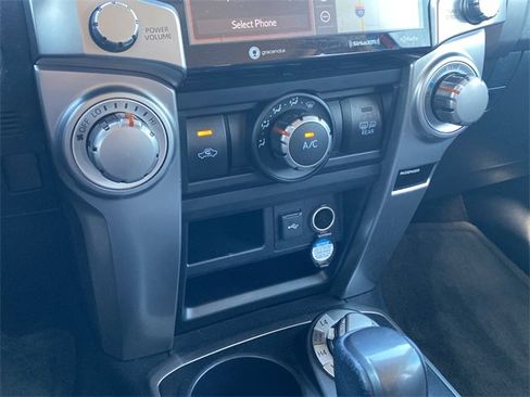 Used 2020 Toyota 4Runner TRD Off-Road Premium image 27
