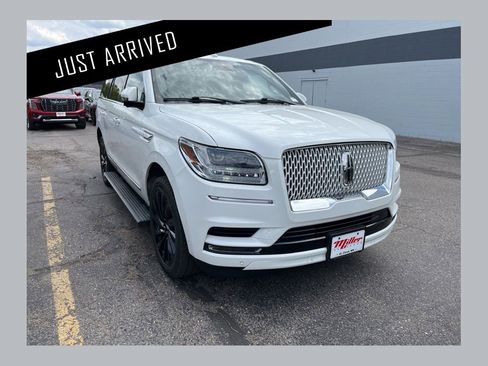 Used 2021 Lincoln Navigator Reserve AWD/4WD image 1