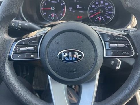 Used 2021 Kia Forte LXS image 11