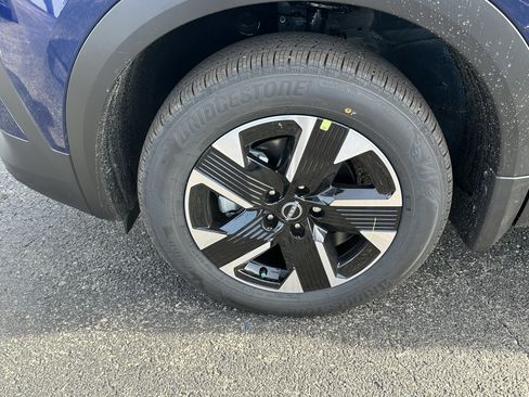 New 2026 Nissan Kicks SV AWD/4WD image 11