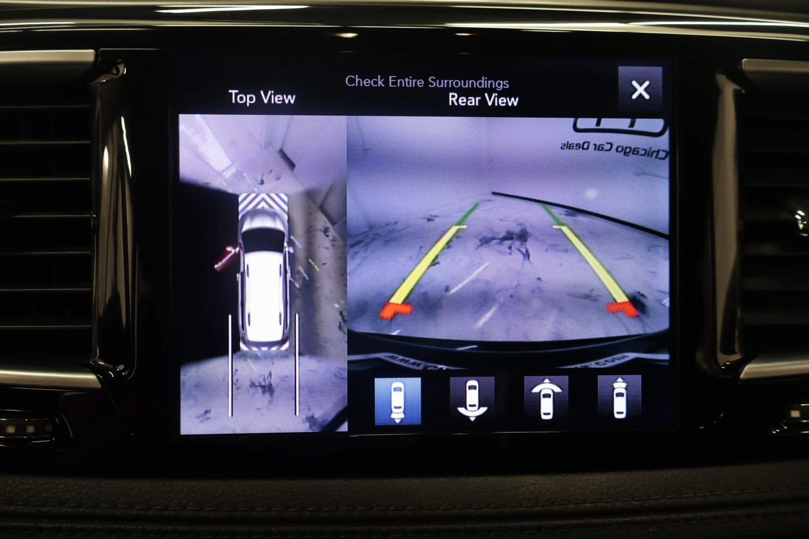 Used 2017 Chrysler Pacifica Limited w/ UConnect Theater Package FWD image 35