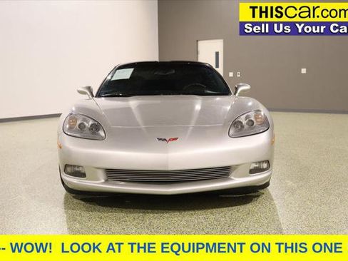 Used 2007 Chevrolet Corvette Coupe w/ Preferred Equipment Group image 2