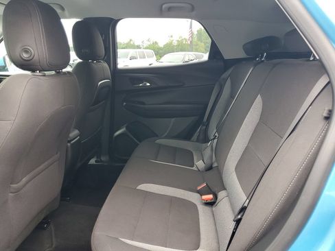 Used 2025 Chevrolet TrailBlazer LT AWD/4WD image 23
