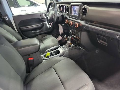 Used 2021 Jeep Wrangler Unlimited Sport image 18