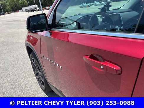 Used 2020 Chevrolet Traverse LT FWD image 10