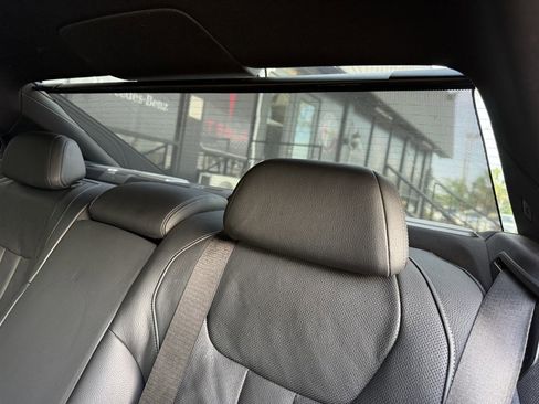 Used 2019 BMW 740i w/ Executive Package image 15