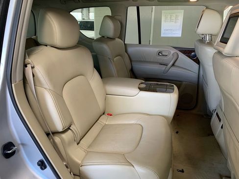 Used 2016 INFINITI QX80 Luxe w/ 22" Wheel Package image 40
