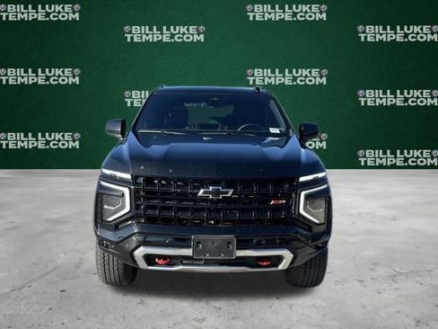 Used 2025 Chevrolet Suburban Z71 AWD/4WD image 5