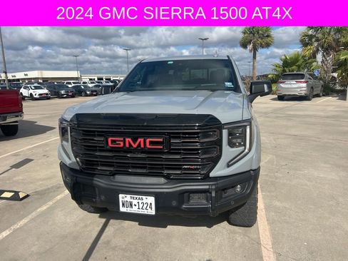 Used 2024 GMC Sierra 1500 AT4X image 2