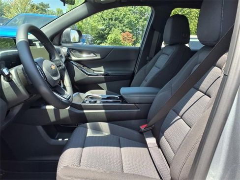 New 2026 Chevrolet Equinox LT w/ LPO, Floor Liner Package image 5