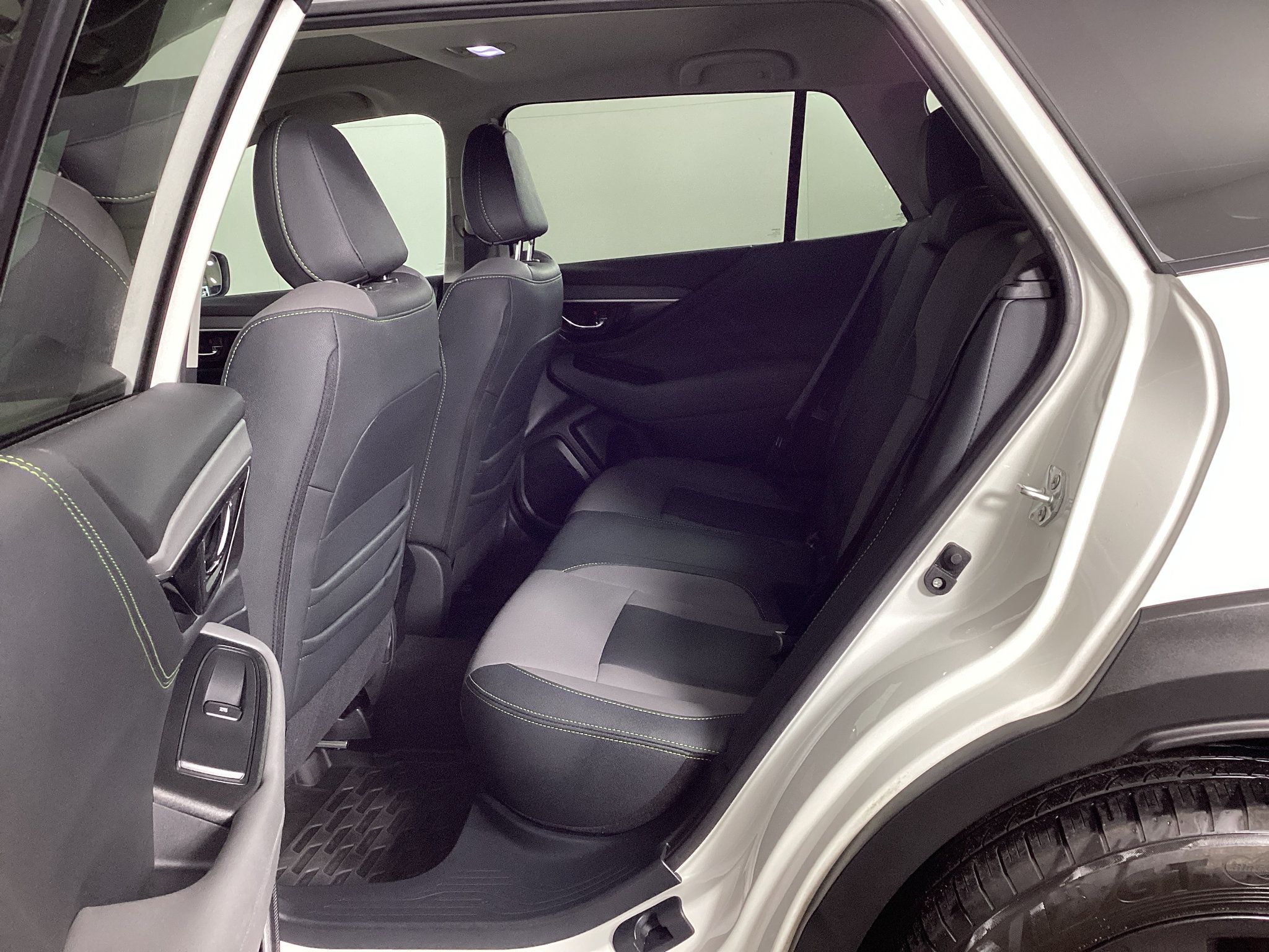 Used 2024 Subaru Outback Onyx Edition AWD/4WD image 13