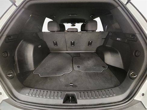 Certified 2025 Chevrolet Equinox LT w/ Safety and Technology Package image 25