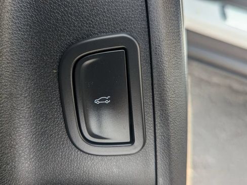 Used 2026 Buick Enclave Preferred AWD/4WD image 22