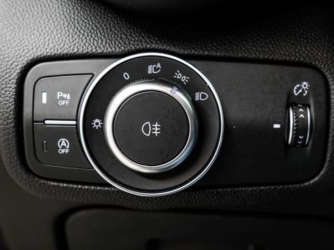 Used 2023 Alfa Romeo Giulia Veloce image 43