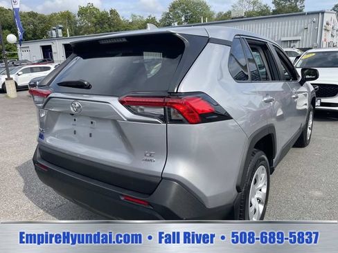Used 2023 Toyota RAV4 LE AWD/4WD image 8