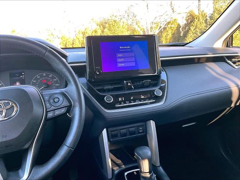 Used 2023 Toyota Corolla Cross LE image 18