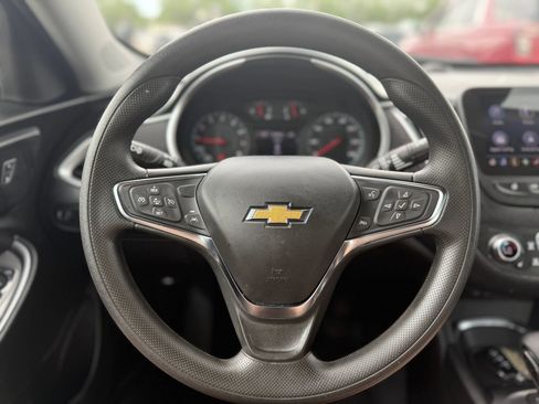 Used 2024 Chevrolet Malibu LT FWD image 19
