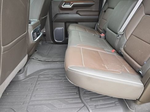 Used 2023 GMC Sierra 1500 Denali AWD/4WD image 12
