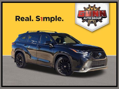 Used 2024 Toyota Highlander XSE image 1