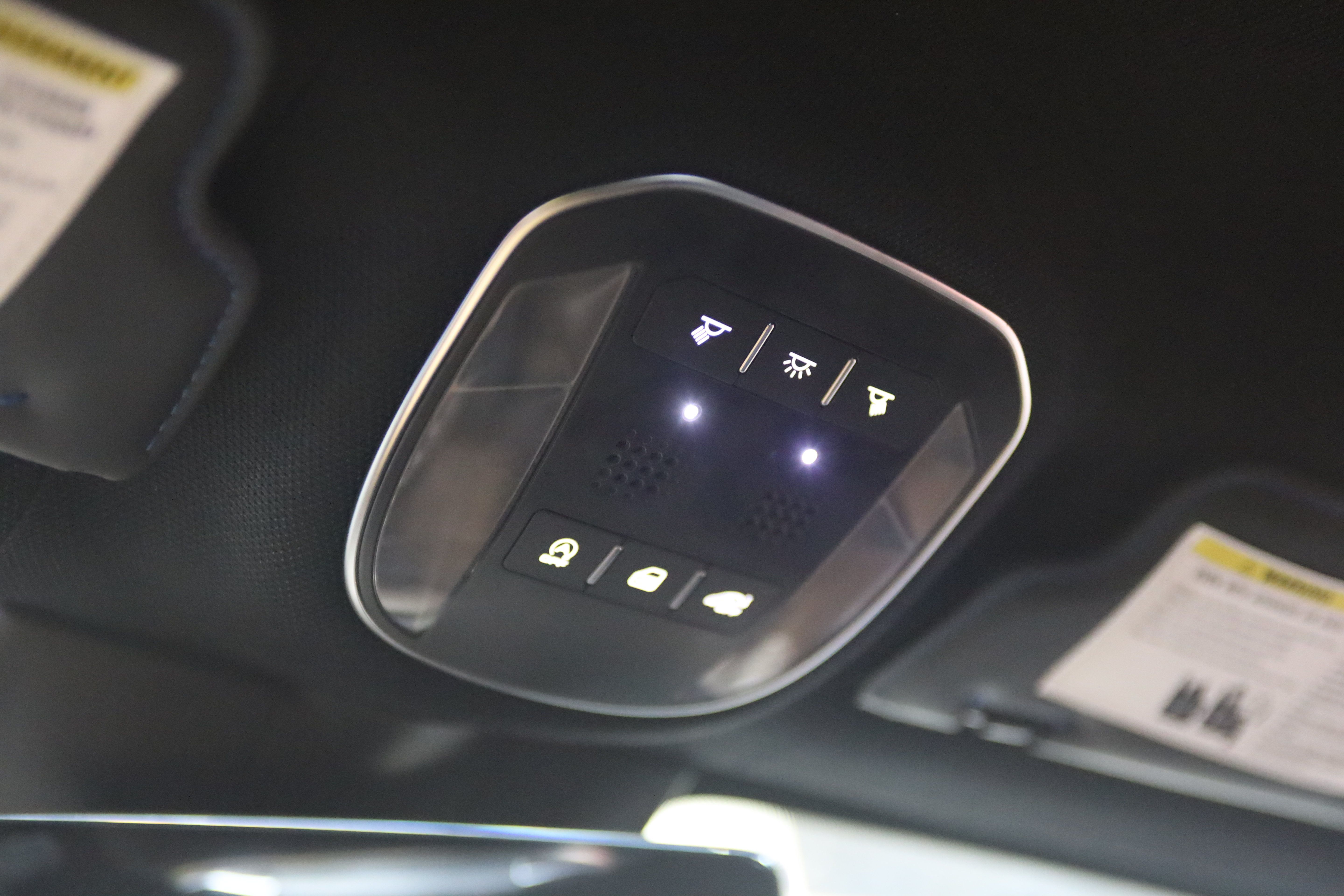 Used 2022 Ferrari F8 Tributo RWD image 36
