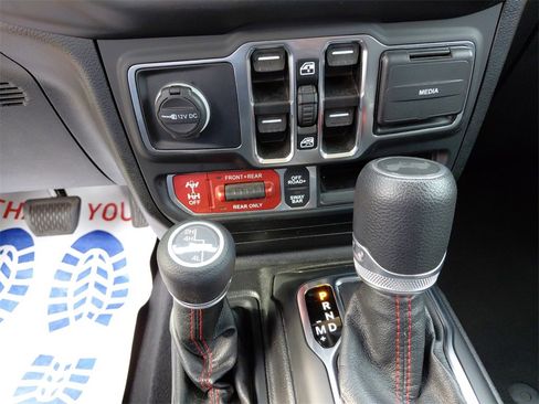 Used 2021 Jeep Wrangler Unlimited Rubicon image 31