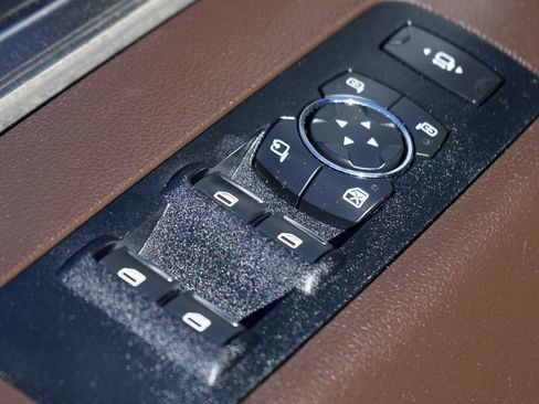 Used 2018 Ford F250 King Ranch w/ King Ranch Ultimate Package image 18