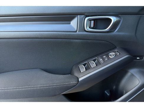 Used 2022 Honda Civic Sport image 10