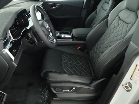 New 2026 Audi SQ8 Premium Plus image 24