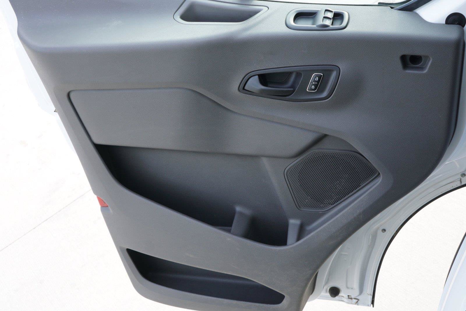 Used 2025 Ford Transit 250 Low Roof w/ Exterior Upgrade Package RWD image 18