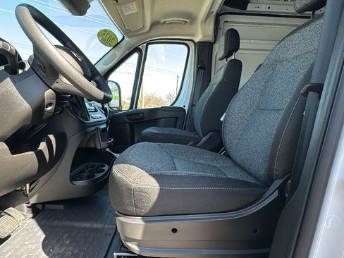 Used 2025 RAM ProMaster 2500 image 9