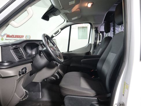 Used 2020 Ford Transit 150 Low Roof AWD image 26