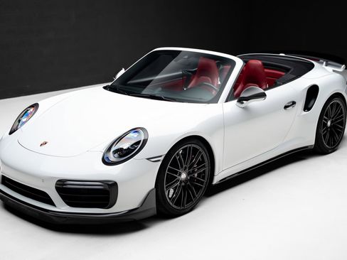Used 2019 Porsche 911 Turbo image 7