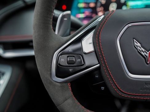 Used 2023 Chevrolet Corvette Stingray Premium Conv w/ Z51 Performance Package image 26