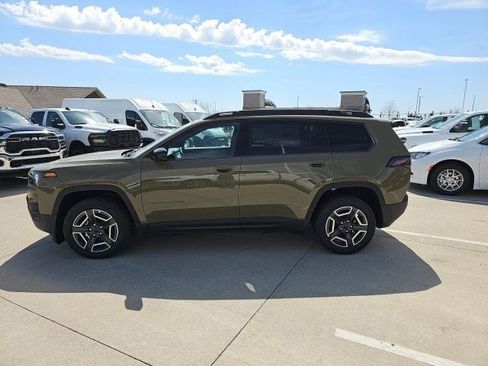 New 2026 Jeep Cherokee Laredo AWD/4WD image 2