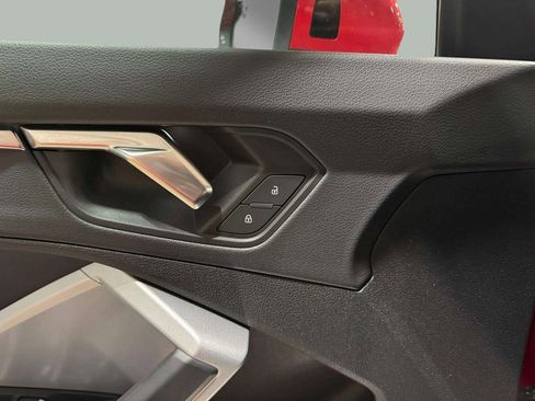 Used 2024 Audi Q3 2.0T Premium image 10