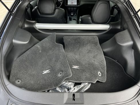Certified 2025 Nissan Z Performance w/ Floor Mat Package RWD image 25