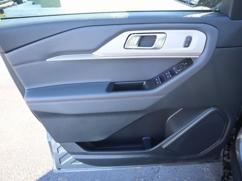 New 2026 Ford Explorer Active w/ Active Comfort Package image 16