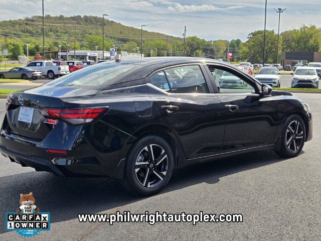 Used 2025 Nissan Sentra SV FWD image 3