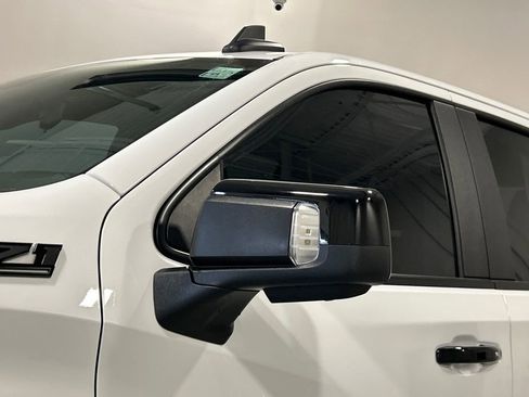 Used 2024 Chevrolet Silverado 1500 LT Trail Boss w/ LT Trail Boss Premium Package image 12