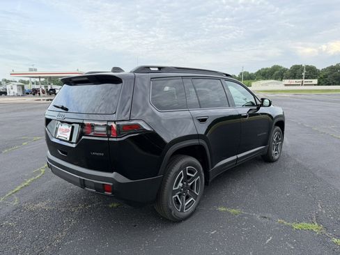 New 2026 Jeep Cherokee Laredo AWD/4WD image 7