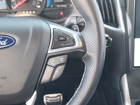 Used 2024 Ford Edge ST w/ Equipment Group 401A AWD/4WD image 29