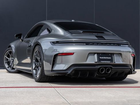 Used 2025 Porsche 911 GT3 RWD image 3