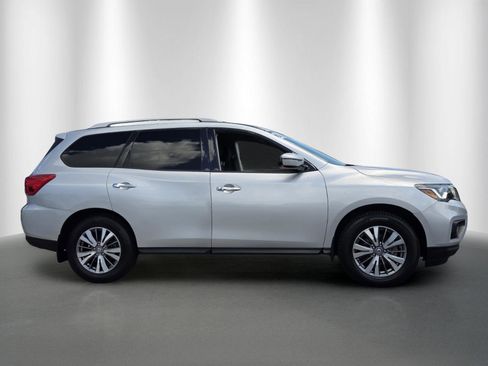Used 2020 Nissan Pathfinder S FWD image 8