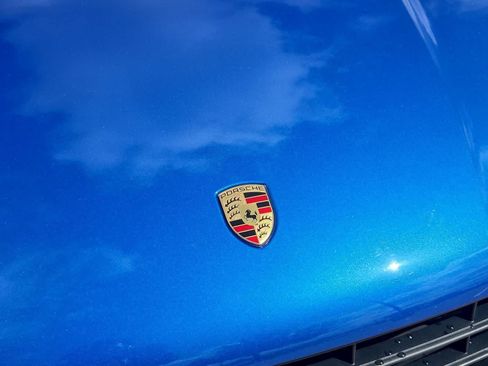Used 2020 Porsche Macan AWD/4WD image 10
