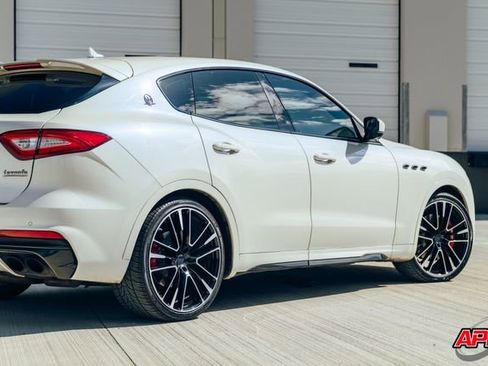 Used 2019 Maserati Levante Trofeo AWD/4WD image 63